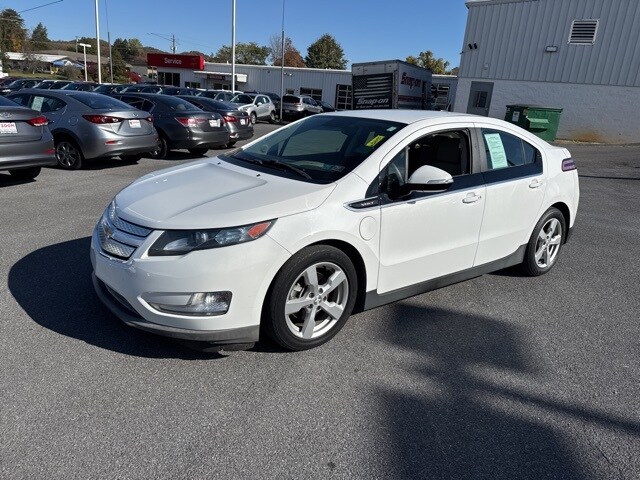 2013 Chevrolet Volt Base photo 2
