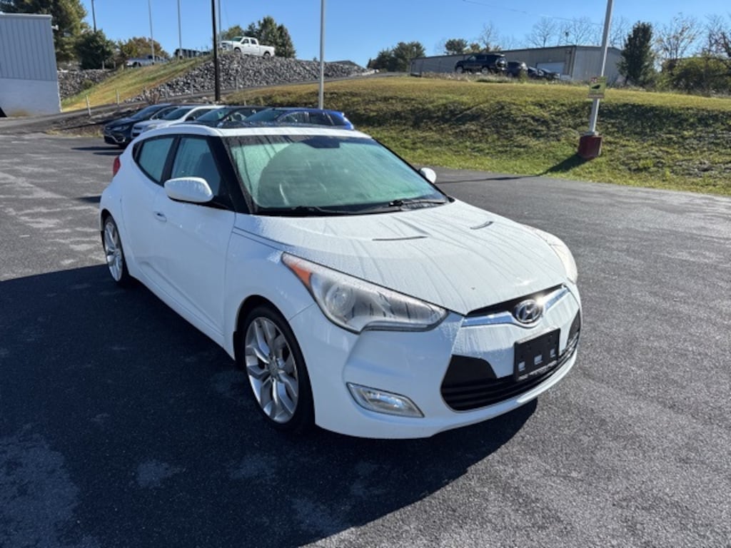 Used 2015 Hyundai Veloster Base Hatchback