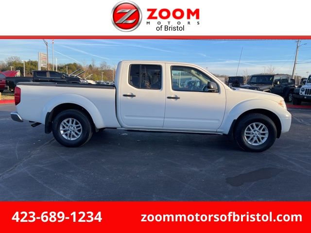 2020 Nissan Frontier SV Crew Cab 4X4 LWB's photo