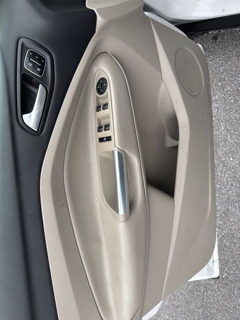 2017 Ford Escape Titanium - Photo 15