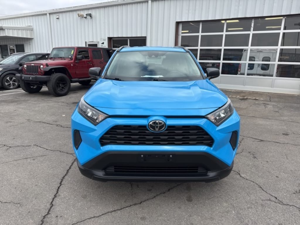 Used 2020 Toyota RAV4 LE SUV