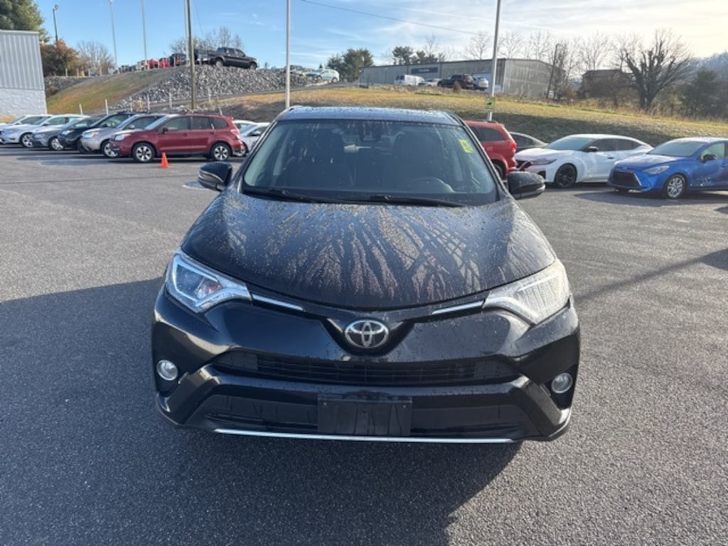 Used 2018 Toyota RAV4 XLE SUV