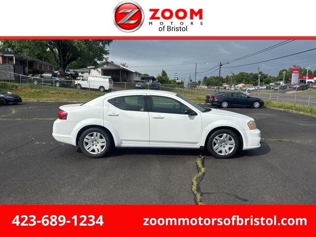 2014 Dodge Avenger SE's photo