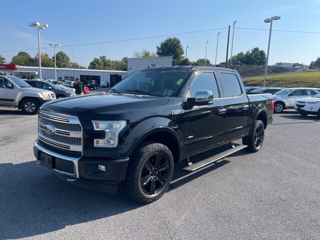 2016 Ford F-150 Platinum photo 4