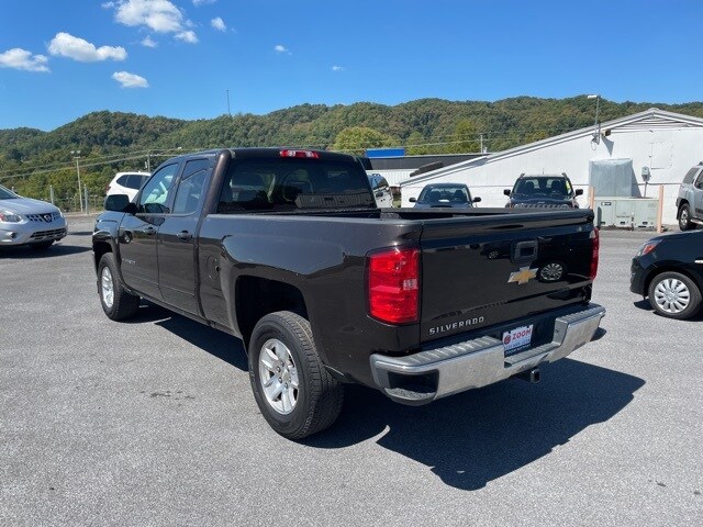 2018 Chevrolet Silverado 1500 LT photo 3