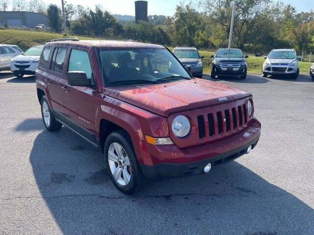2015 Jeep Patriot Latitude photo 2