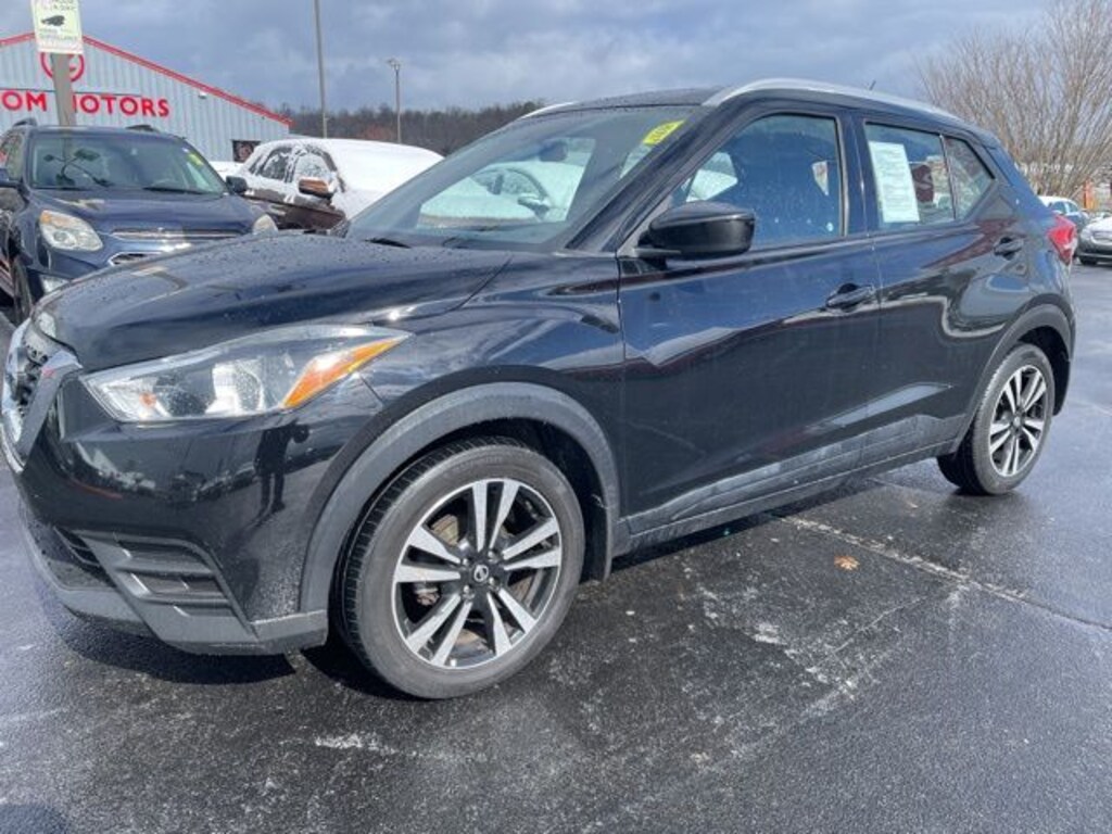 Used 2018 Nissan Kicks SV SUV