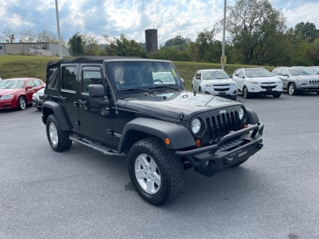 Used 2013 Jeep Wrangler Unlimited Sport SUV
