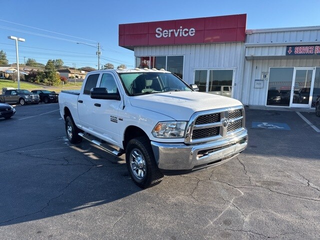2016 Ram 2500 Tradesman photo 2