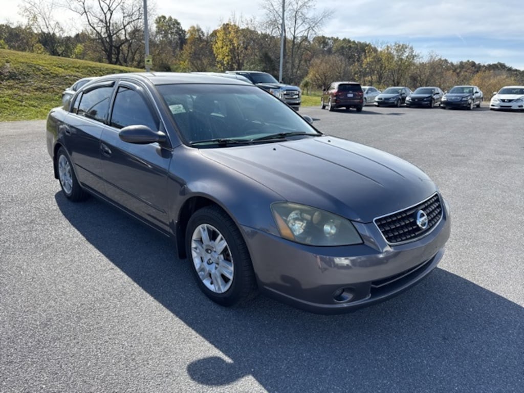Used 2005 Nissan Altima 2.5 S Sedan