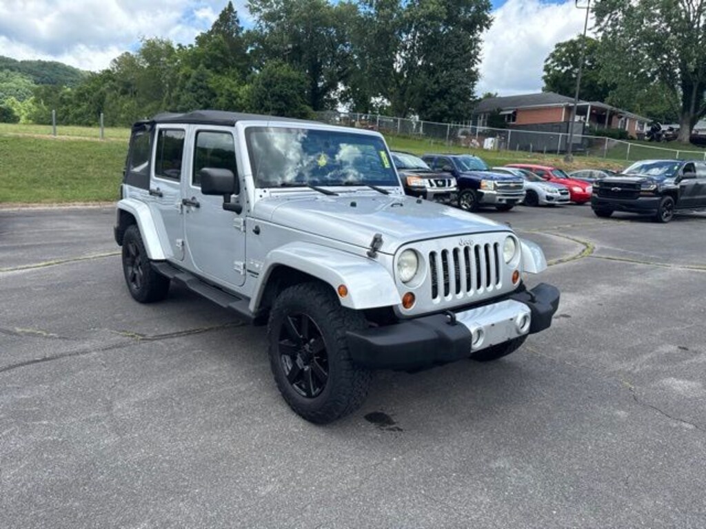 Used 2012 Jeep Wrangler Unlimited Sahara SUV