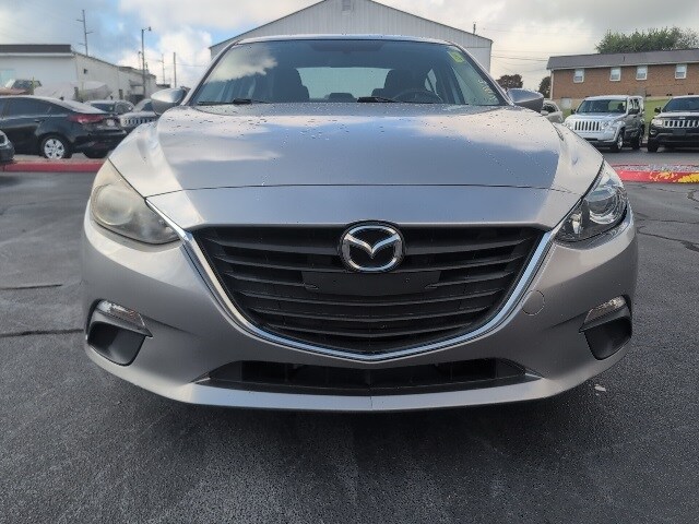 2016 Mazda Mazda3 i Sport photo 2