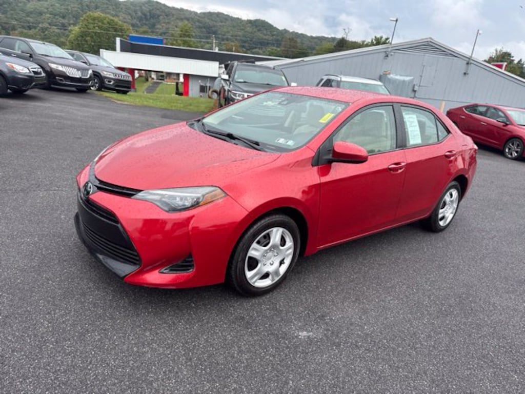 Used 2017 Toyota Corolla LE Sedan