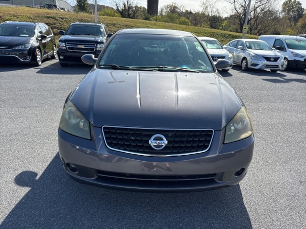 Used 2005 Nissan Altima 2.5 S Sedan