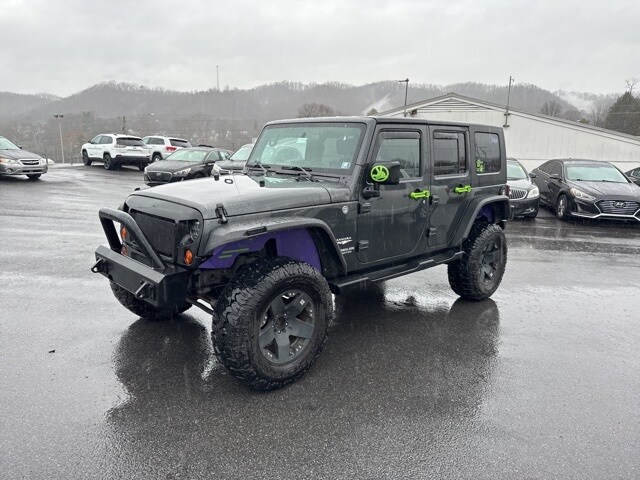 2010 Jeep Wrangler Unlimited Sahara photo 4