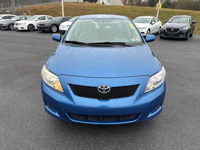 2010 Toyota Corolla photo 2