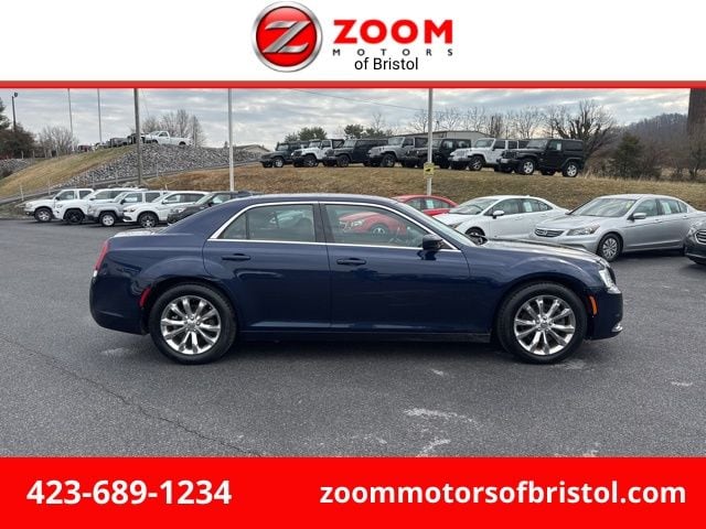 2016 Chrysler 300 Limited