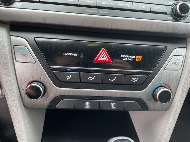 2018 Hyundai Elantra SEL - Photo 17