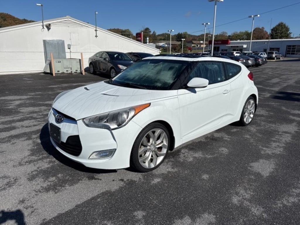 Used 2015 Hyundai Veloster Base Hatchback