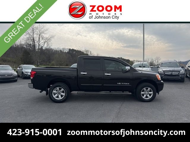 2014 Nissan Titan SV 4X4 Crew Cab SWB's photo