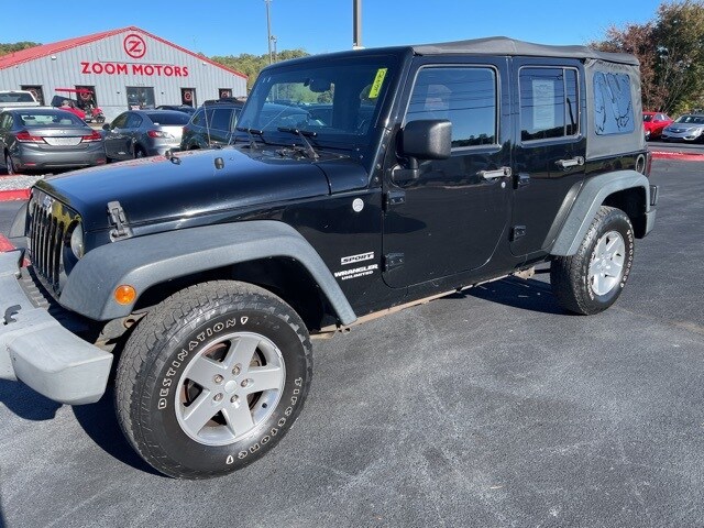 2013 Jeep Wrangler Unlimited Sport photo 3