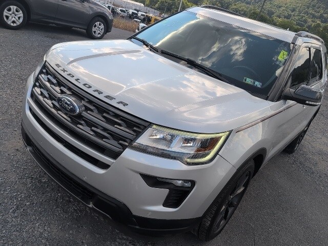 2018 Ford Explorer XLT photo 4