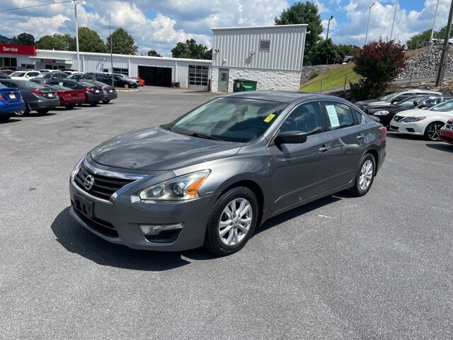 2015 Nissan Altima 2.5 S photo 3