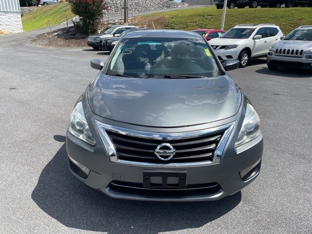2015 Nissan Altima 2.5 S photo 2