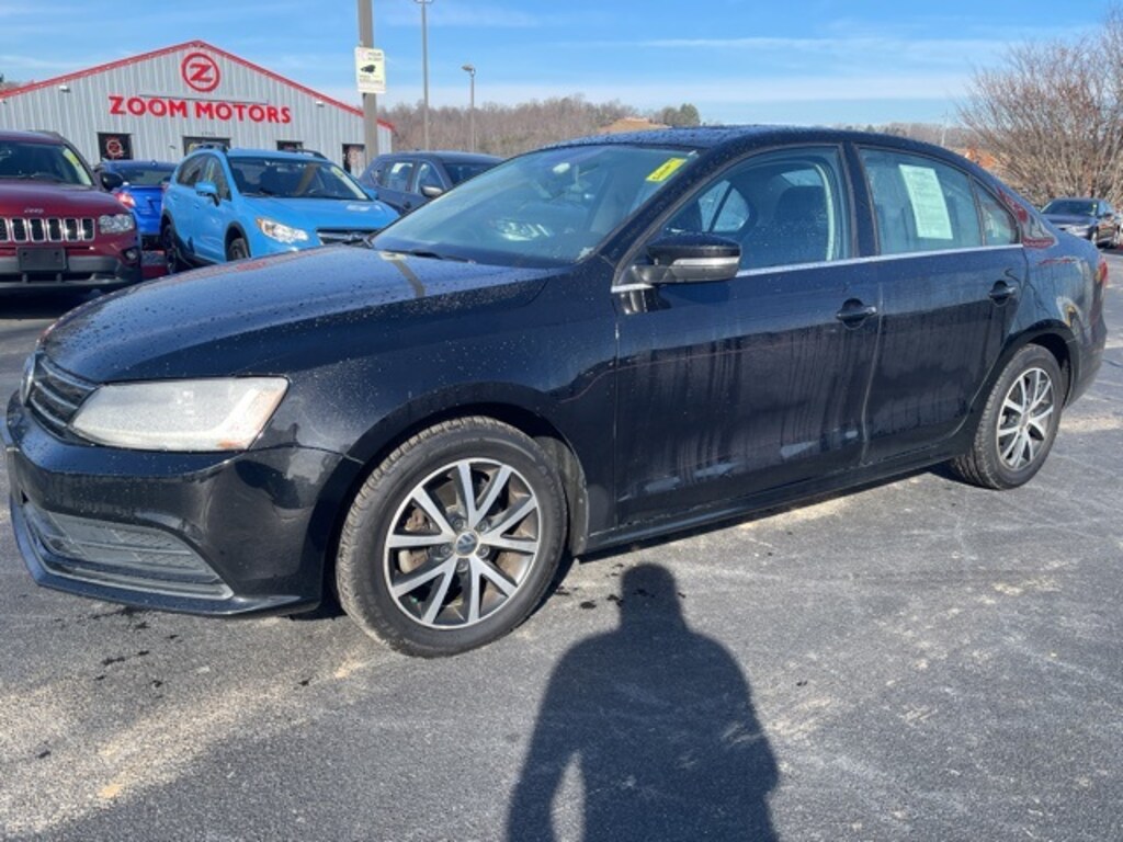 Used 2017 Volkswagen Jetta 1.4T SE Sedan