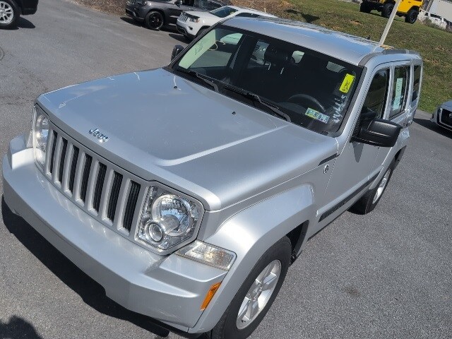 2011 Jeep Liberty Sport photo 3