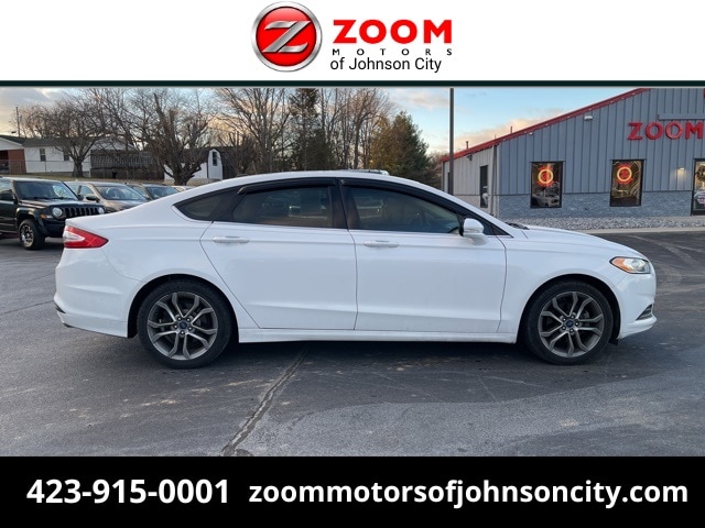 2013 Ford Fusion SE's photo