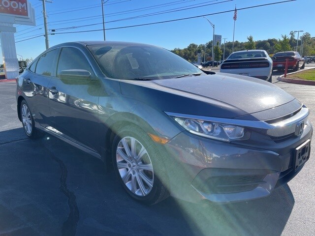 2017 Honda Civic LX photo 2