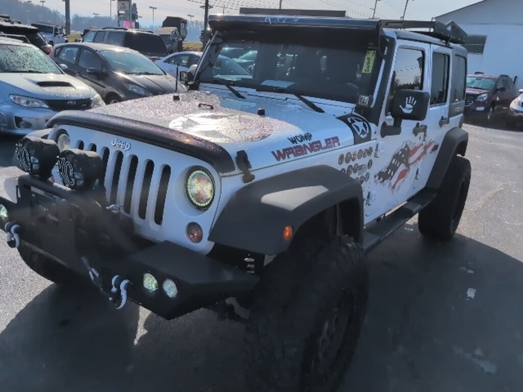 Used 2014 Jeep Wrangler Unlimited Sahara SUV