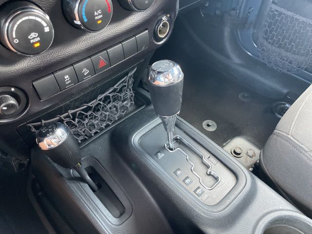 2016 Jeep Wrangler Unlimited Sport S - Photo 19