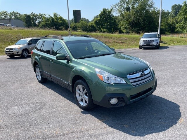 2014 Subaru Outback 2.5i Premium photo 2