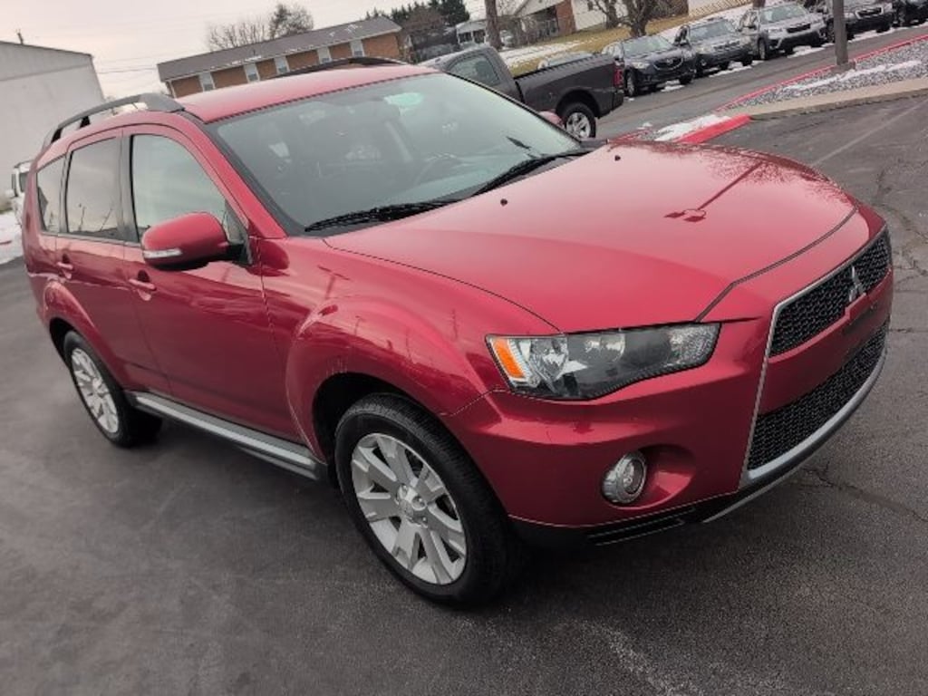 Used 2012 Mitsubishi Outlander SE SUV