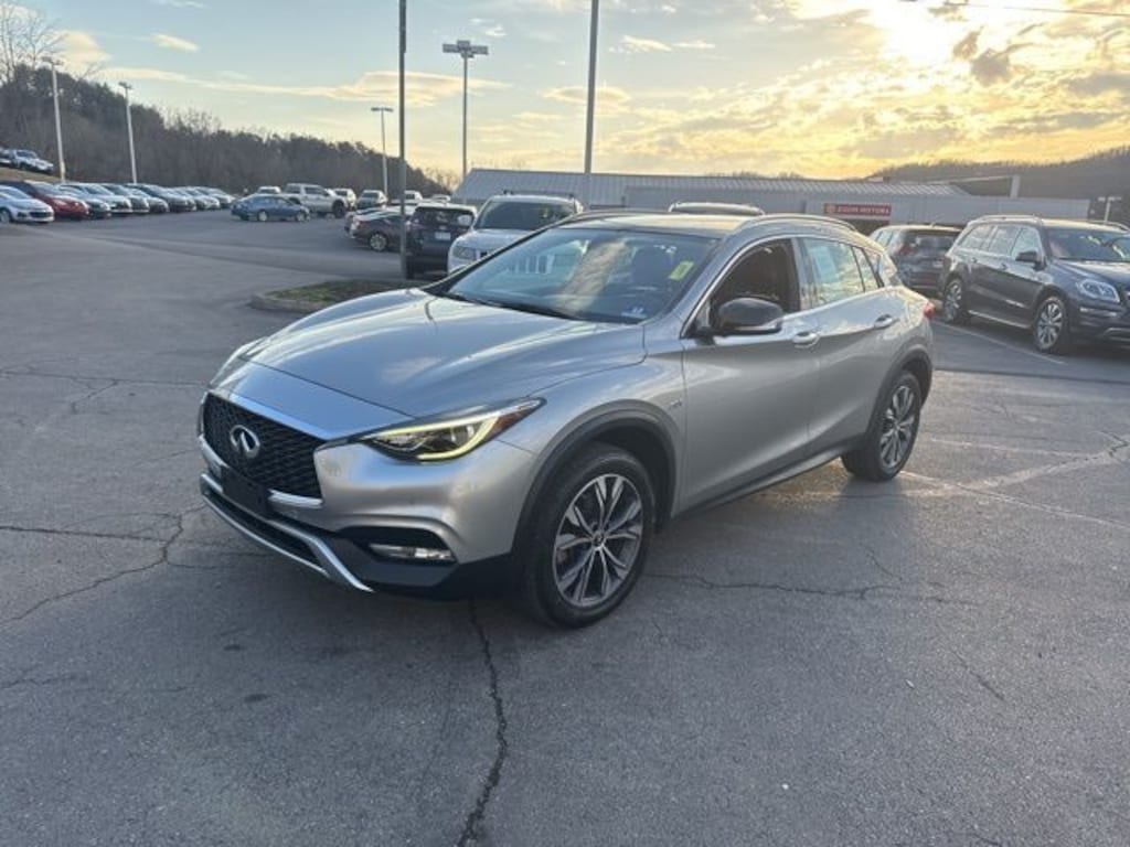 Used 2018 INFINITI QX30 Premium SUV