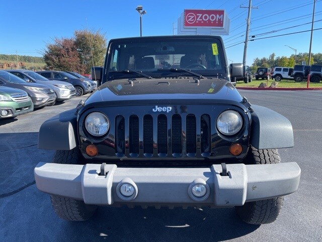 2013 Jeep Wrangler Unlimited Sport photo 2