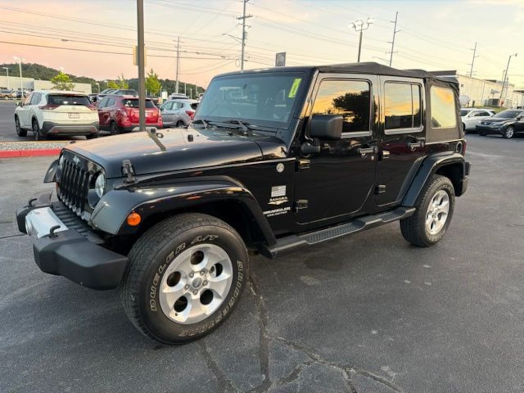 Used 2013 Jeep Wrangler Unlimited Sahara SUV