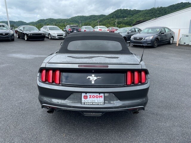 2015 Ford Mustang V6 Convertible photo 3