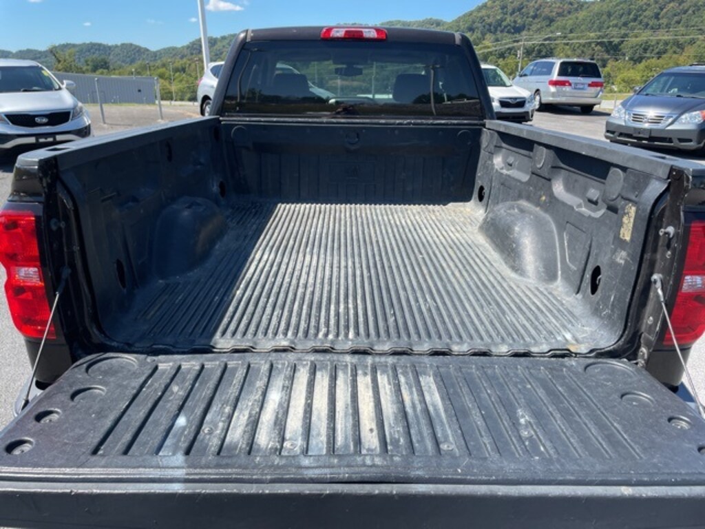 Used 2018 Chevrolet Silverado 1500 LT Truck