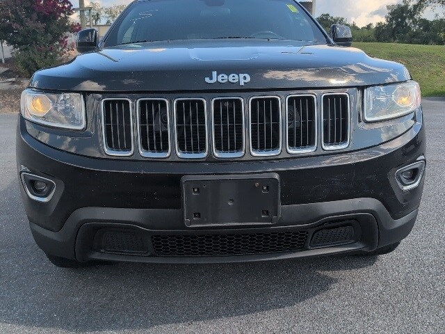 2018 Jeep Grand Cherokee Laredo E photo 2