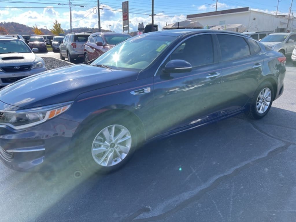 Used 2018 Kia Optima LX Sedan