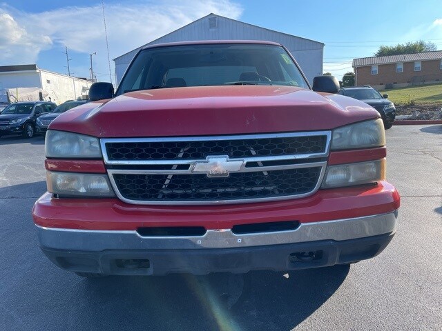 2007 Chevrolet Silverado LT photo 3