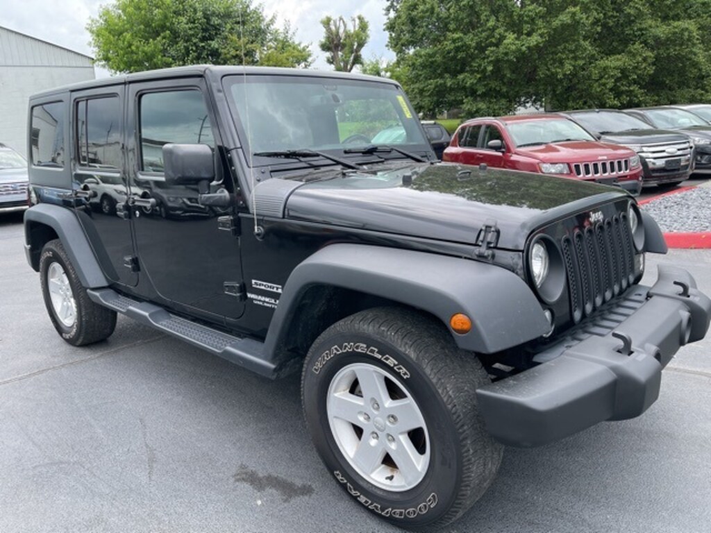 Used 2017 Jeep Wrangler Unlimited Sport SUV