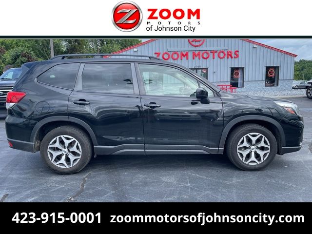 2021 Subaru Forester Premium's photo