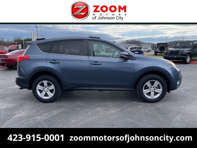 2014 Toyota RAV4 XLE's photo