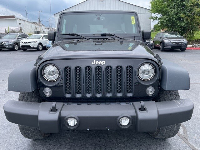 2017 Jeep Wrangler Unlimited Sport photo 2