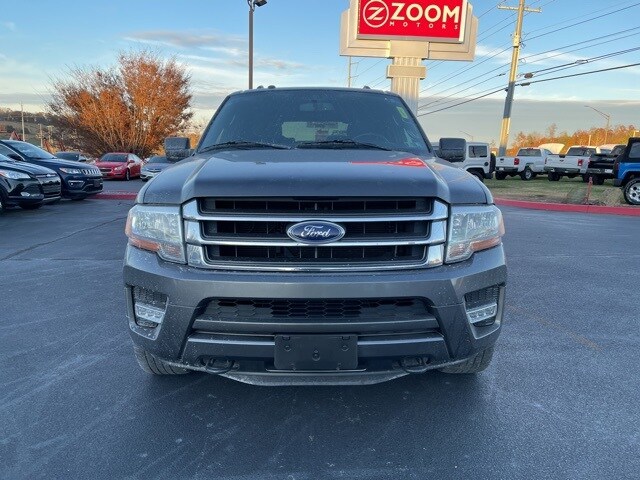 2017 Ford Expedition XLT King Ranch photo 3