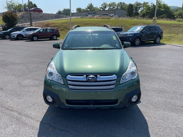 2014 Subaru Outback 2.5i Premium photo 3